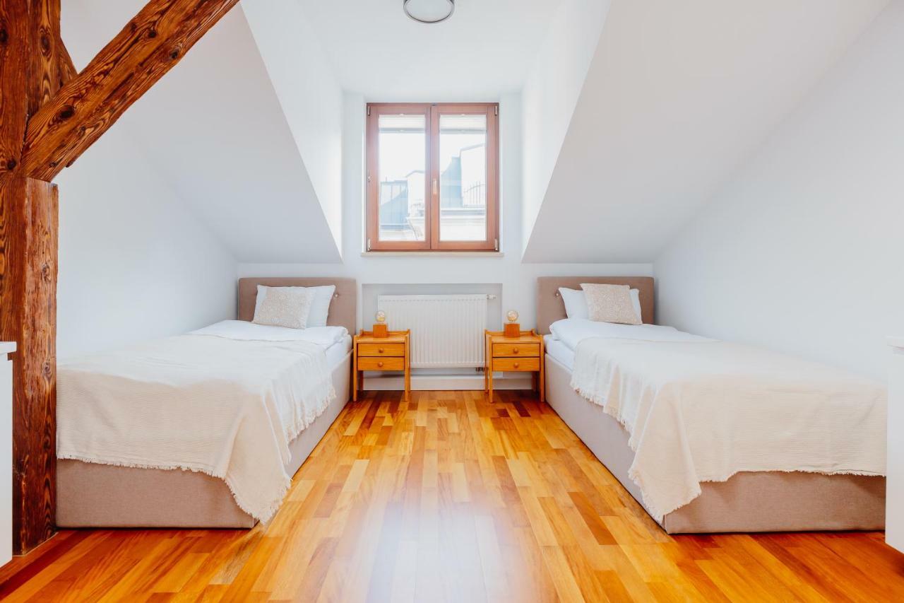 Atticus Apartments كراكوفيا المظهر الخارجي الصورة